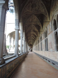 Kreuzgang der Santa Chiara