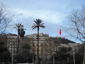 Sicht von der Strandpromenade auf das Kloster San Martino