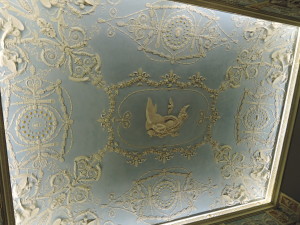 Stuckdecke im ehemaligen Schlafzimmer - zum Träumen schön